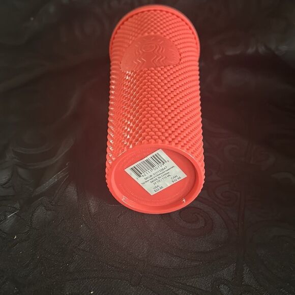 Bright pink  34 ounce starbucks tumbler - Picture 5 of 6